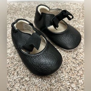 COPY - Robeez • black • worn once/like new 9-12 months